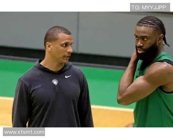 热火与凯尔特人第三场激战即将上演球迷期待精彩对决与逆转时刻